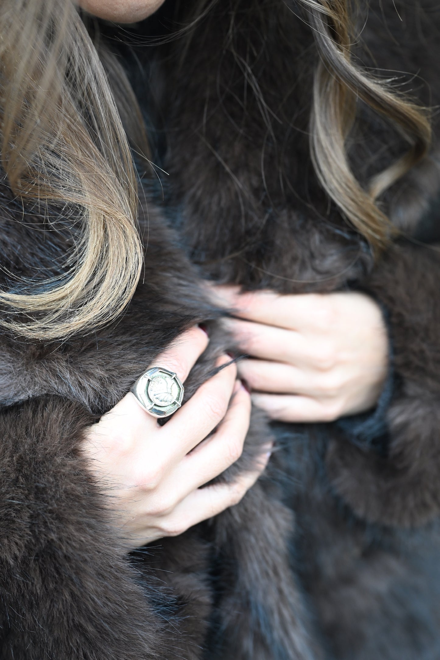 fausse fourrure marron